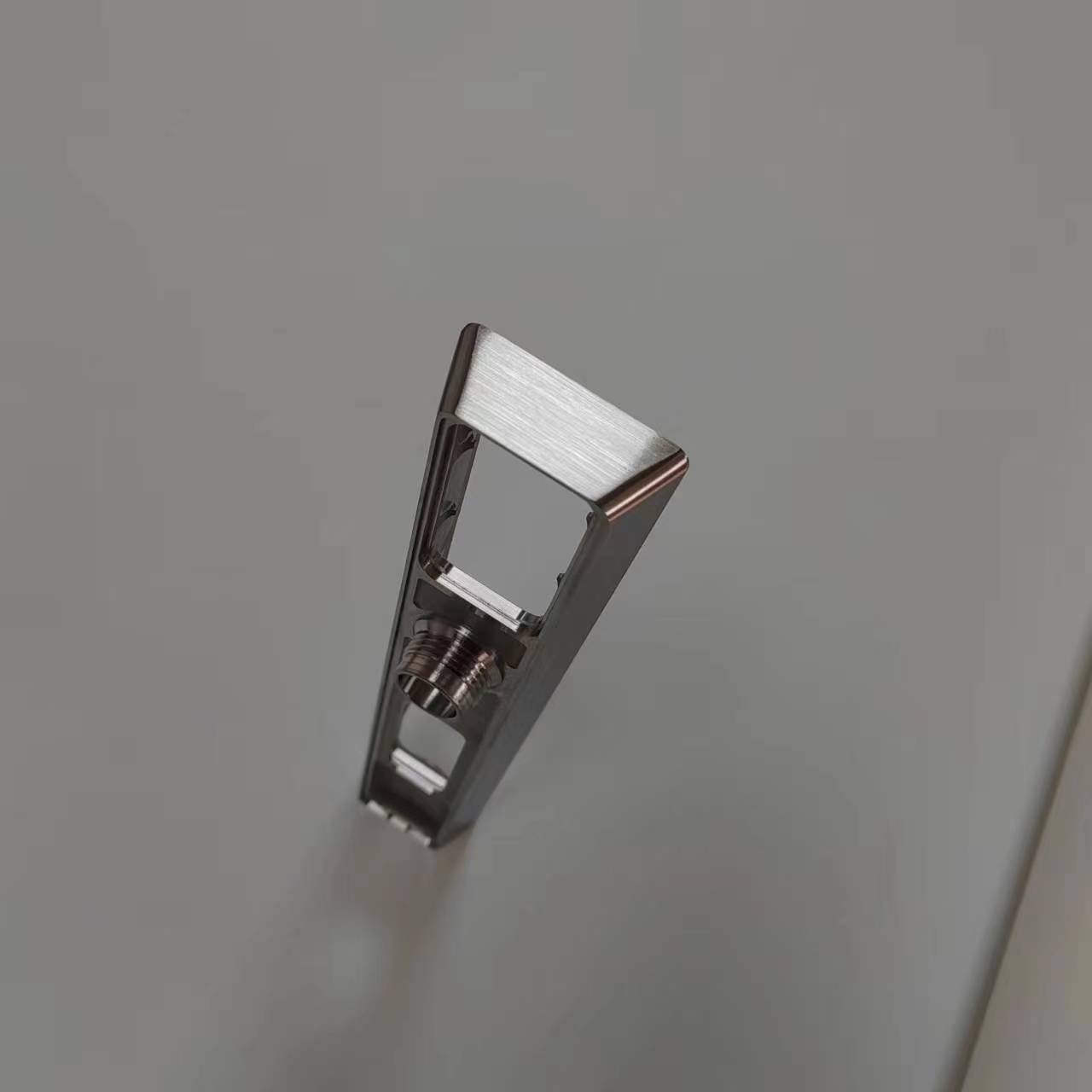 Automotive stainless steel precision casting CNC processing brushed RV door lock body