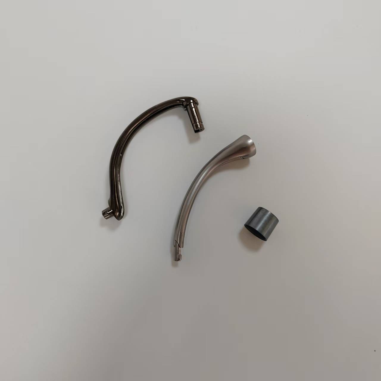 Die-cast aluminum alloy electroplated headphone accessories